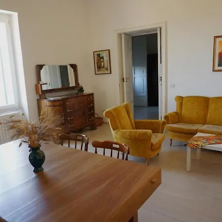 Nomadi Sedentari - * Irsina